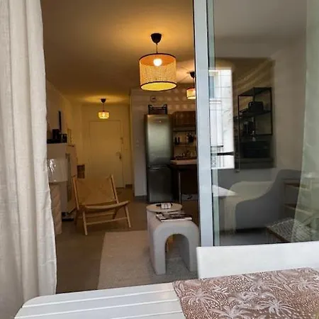 Trendy & Golf Juan By The Sea Apartment *